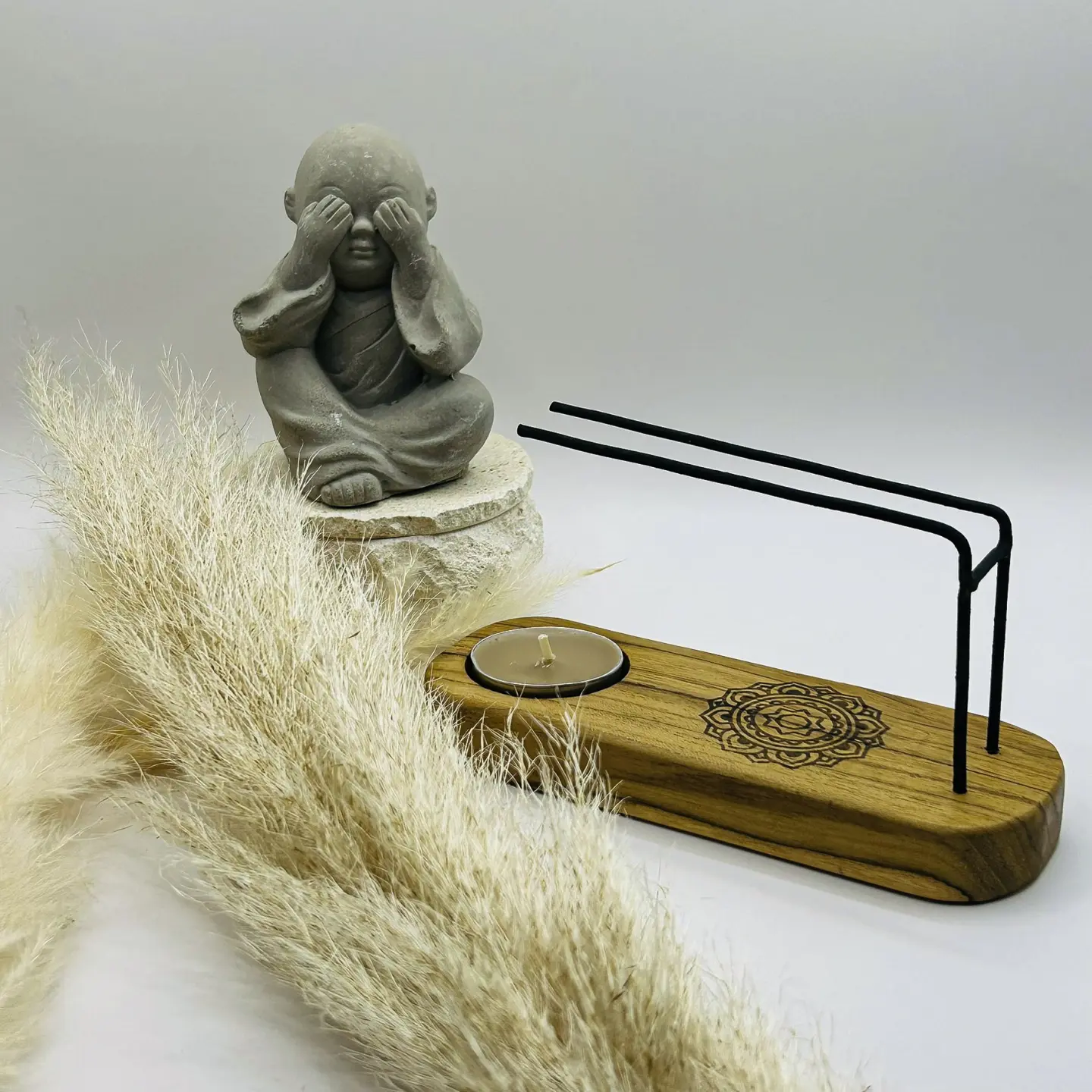 4-lesen-podstavek-kadila-madala Lesen podstavek -mandala